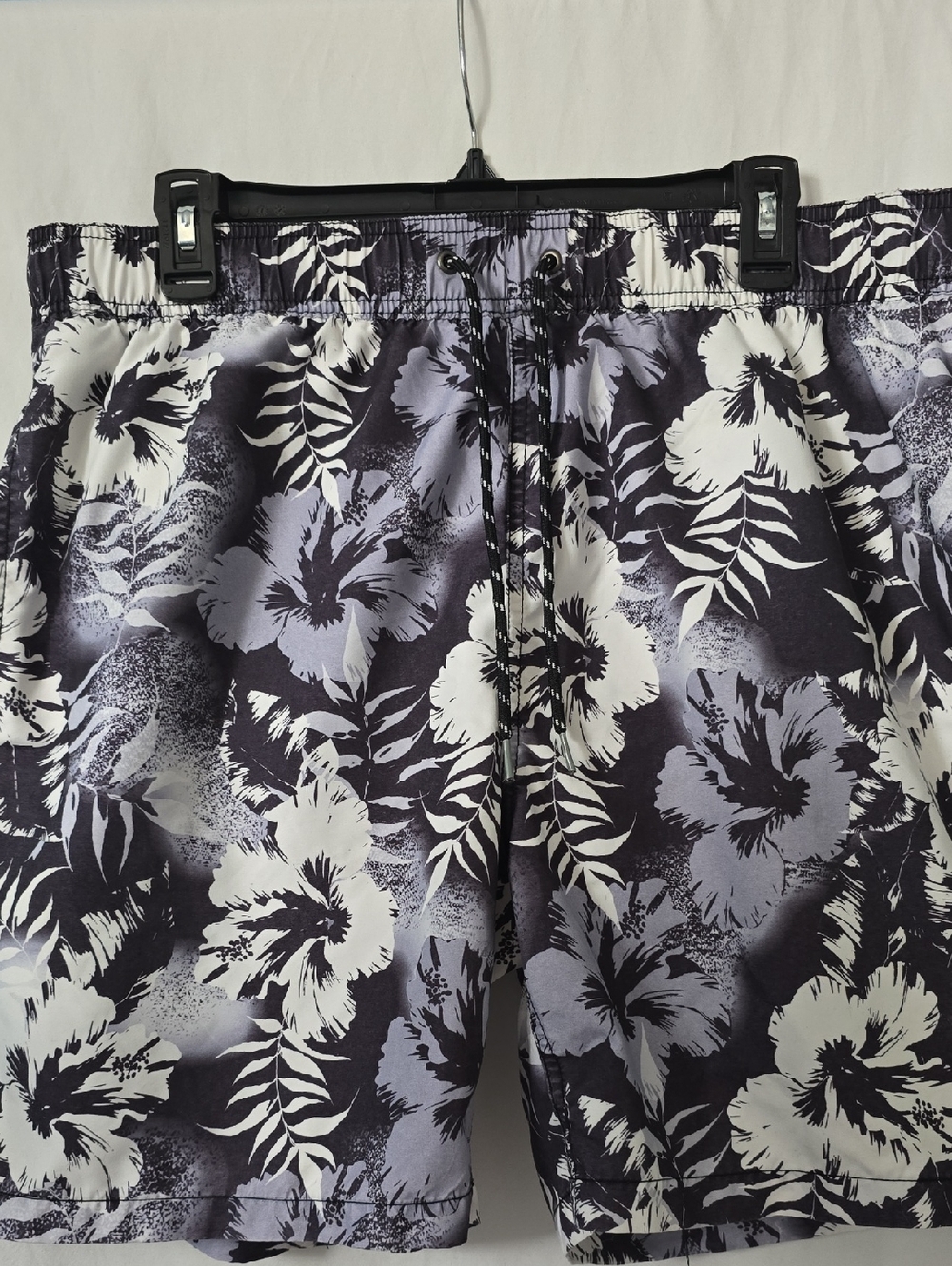 Jamaica Bay Men's Tropical Swim Board Shorts Sz Large Drawstring Black White